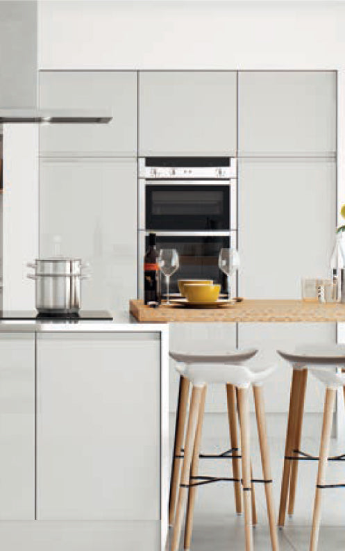 The Lucente Range J Pull Handless Kitchen Collection