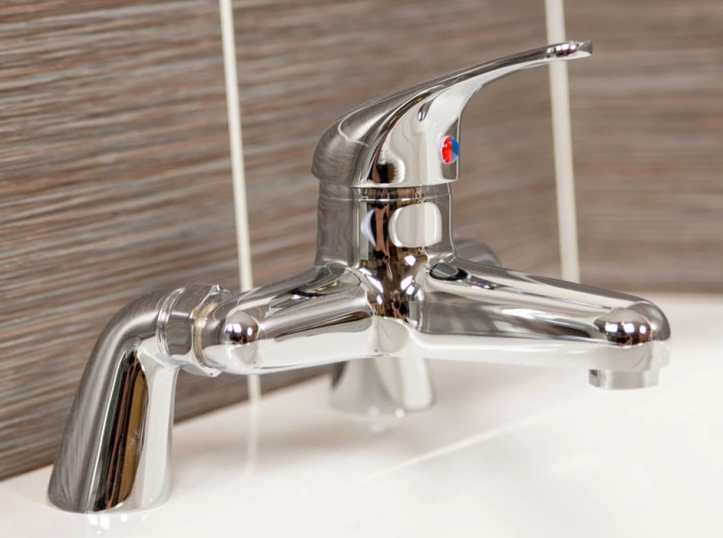 Series 7 Bath Filler Tap