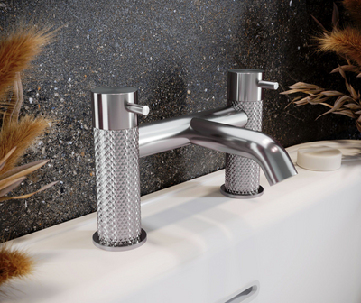 Chelsea Chrome Textured Bath Filler Tap N24