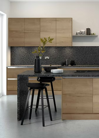 Linear True Hadless Kitchen Range